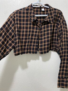 H&M Black and Brown Plaid Cropped Button-Down Shirt